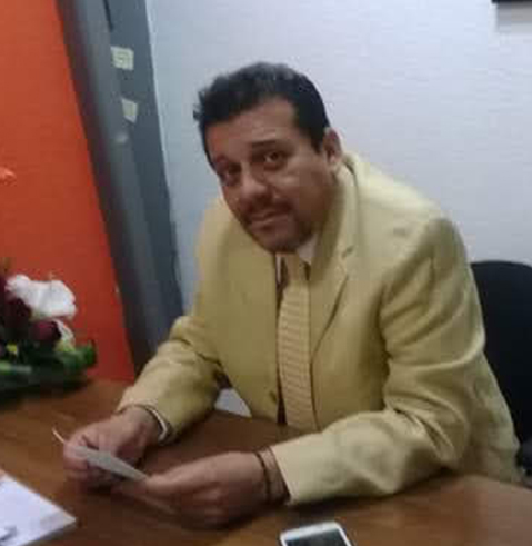 Dr. Eduardo Casas.